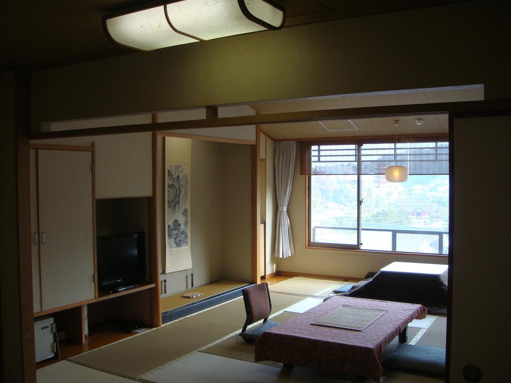 Jukeiso Hotel Hatsukaichi Ngoại thất bức ảnh