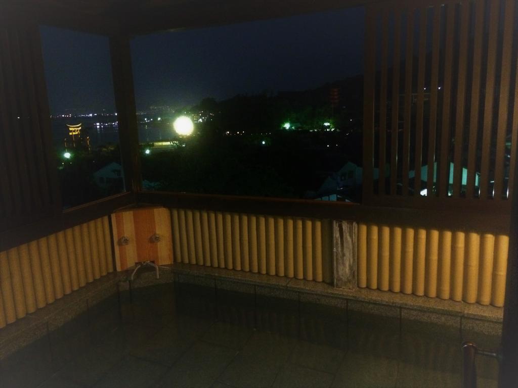 Jukeiso Hotel Hatsukaichi Ngoại thất bức ảnh
