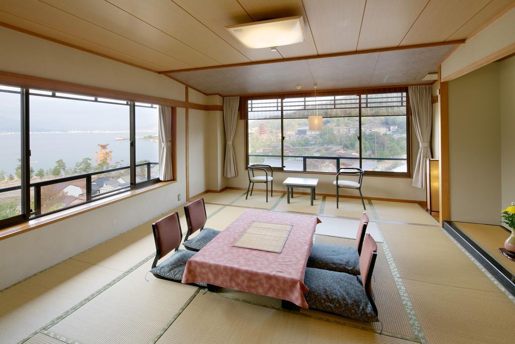 Jukeiso Hotel Hatsukaichi Ngoại thất bức ảnh